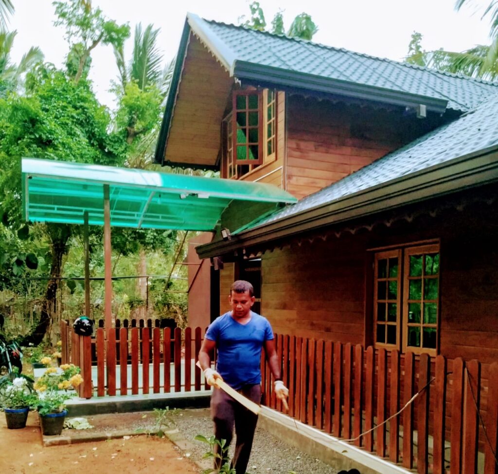 sri lanka lodge host